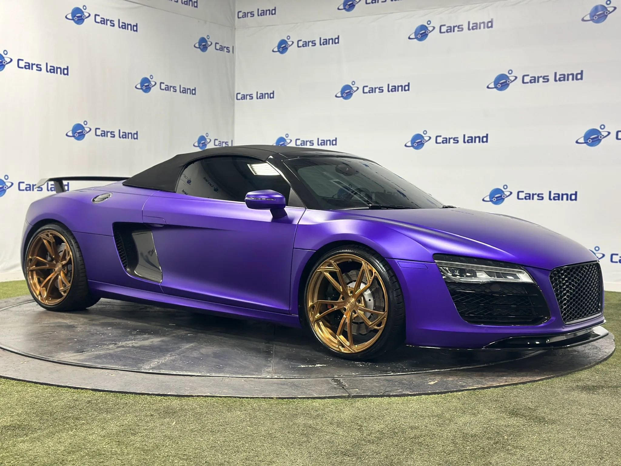 Used 2014 Audi R8 V10 w/ Full Leather Package AWD/4WD image 2