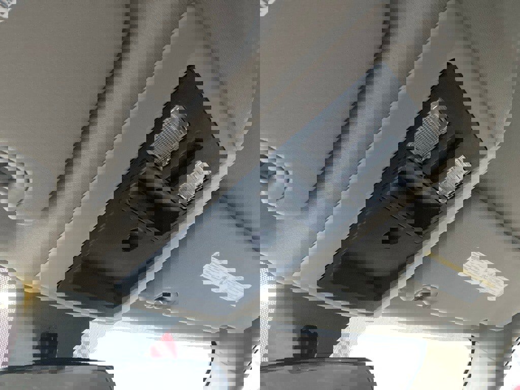 Used 2024 RAM 1500 Classic SLT image 27