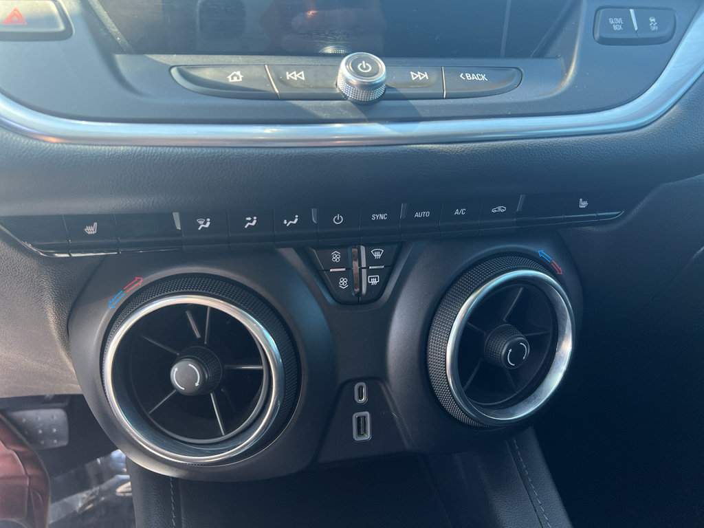 Used 2019 Chevrolet Blazer LT w/ LPO, Floor Liner Package AWD/4WD image 17