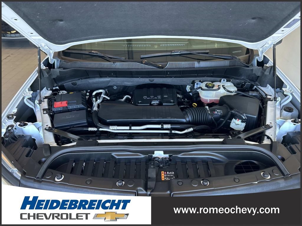 Certified 2024 Chevrolet Silverado 1500 LT AWD/4WD image 9