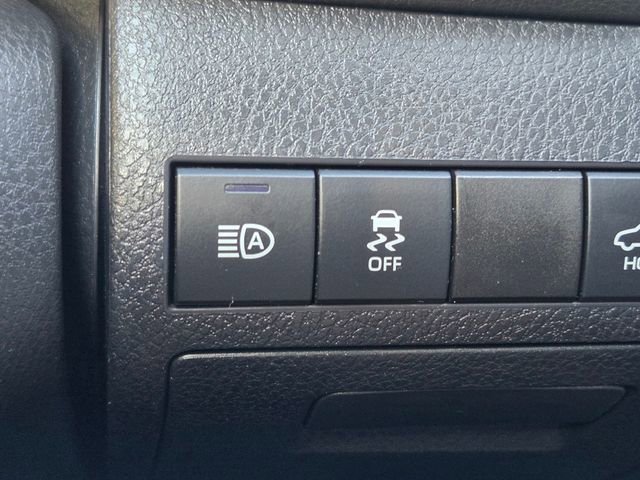 Used 2019 Toyota Camry SE image 23