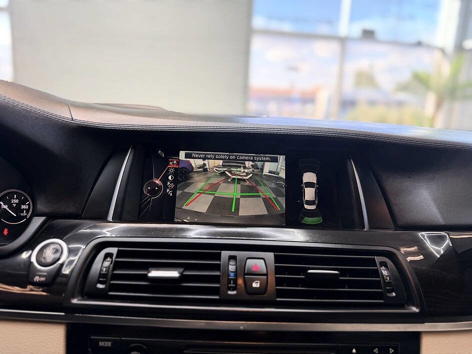 Used 2015 BMW 550i Sedan RWD image 10