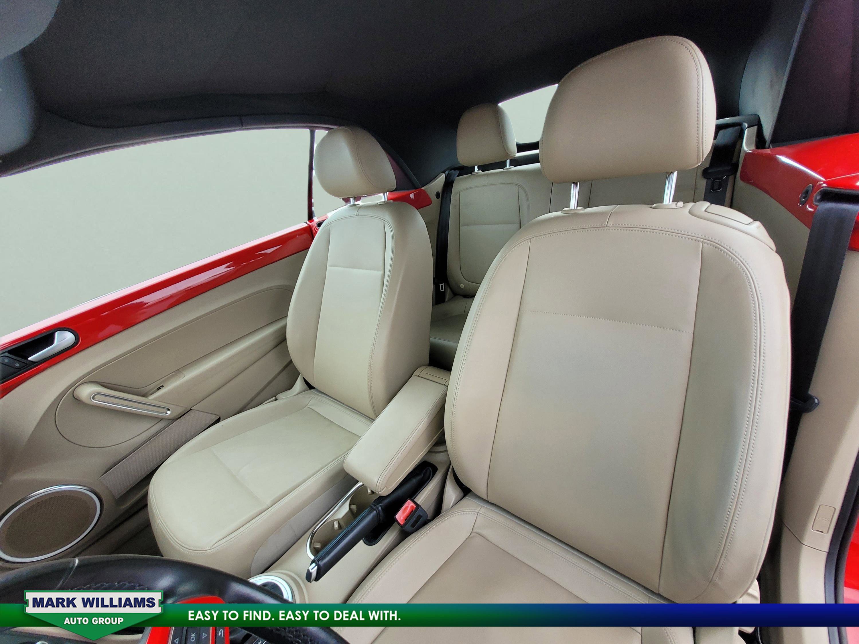 Used 2013 Volkswagen Beetle TDI image 32