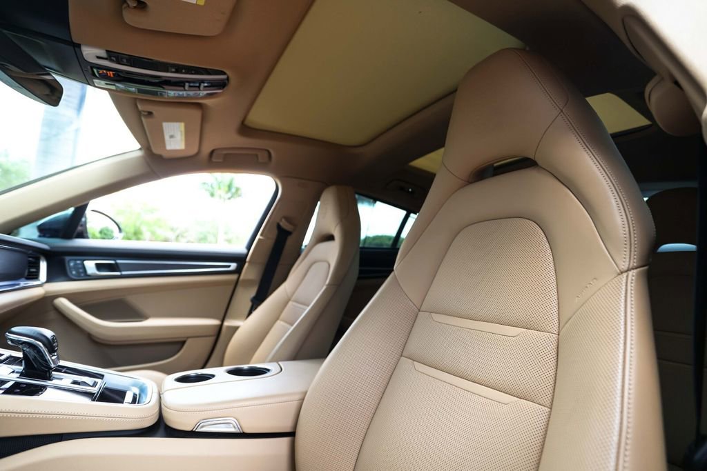 Used 2023 Porsche Panamera Platinum Edition image 39