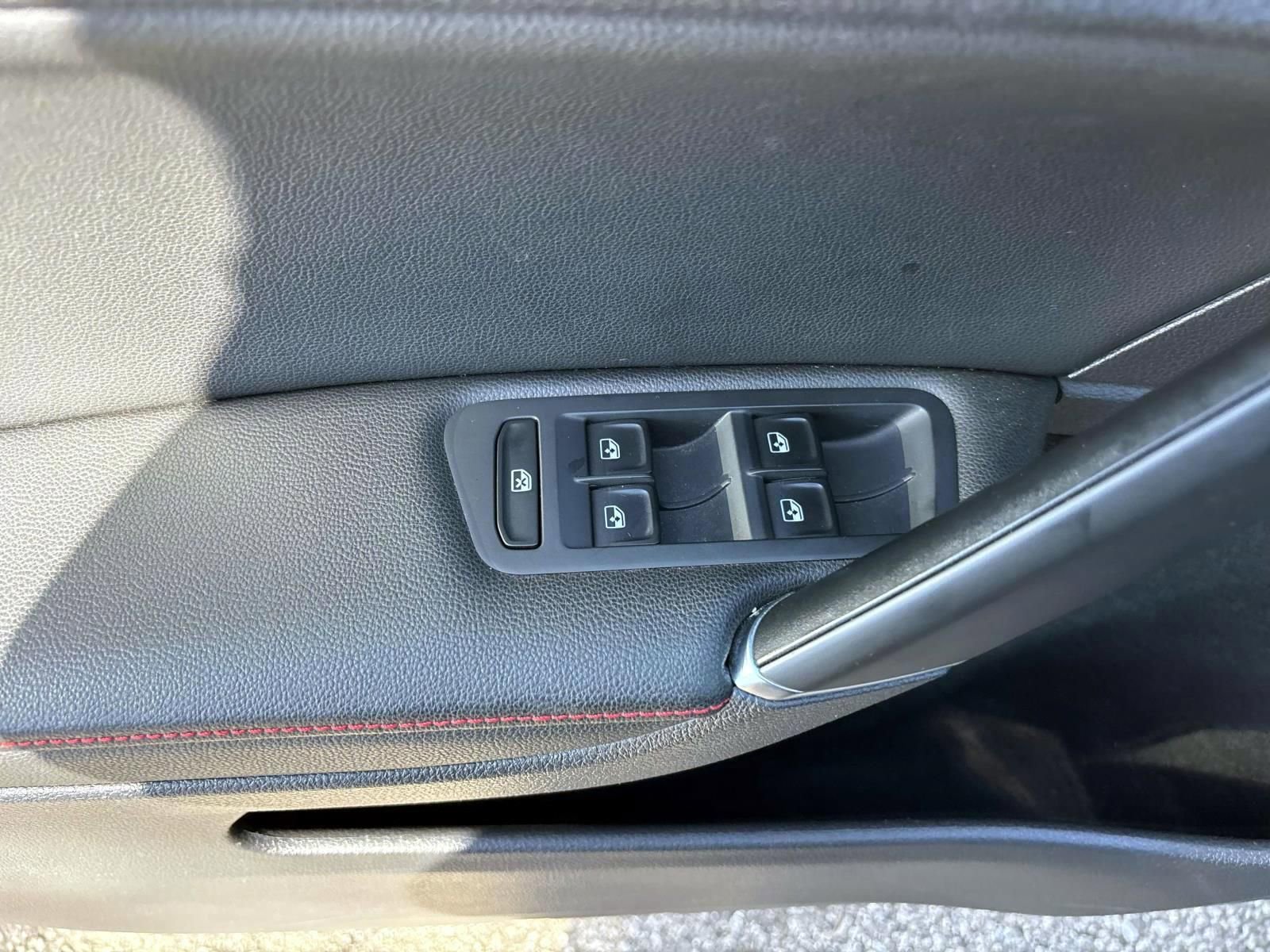 Used 2019 Volkswagen GTI S image 12