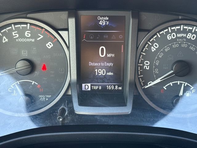 Used 2018 Toyota Tacoma TRD Sport w/ Technology Package image 30