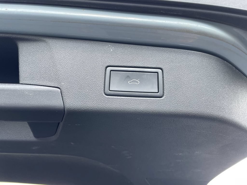 Certified 2025 Volkswagen ID.4 Pro S Plus AWD/4WD image 39