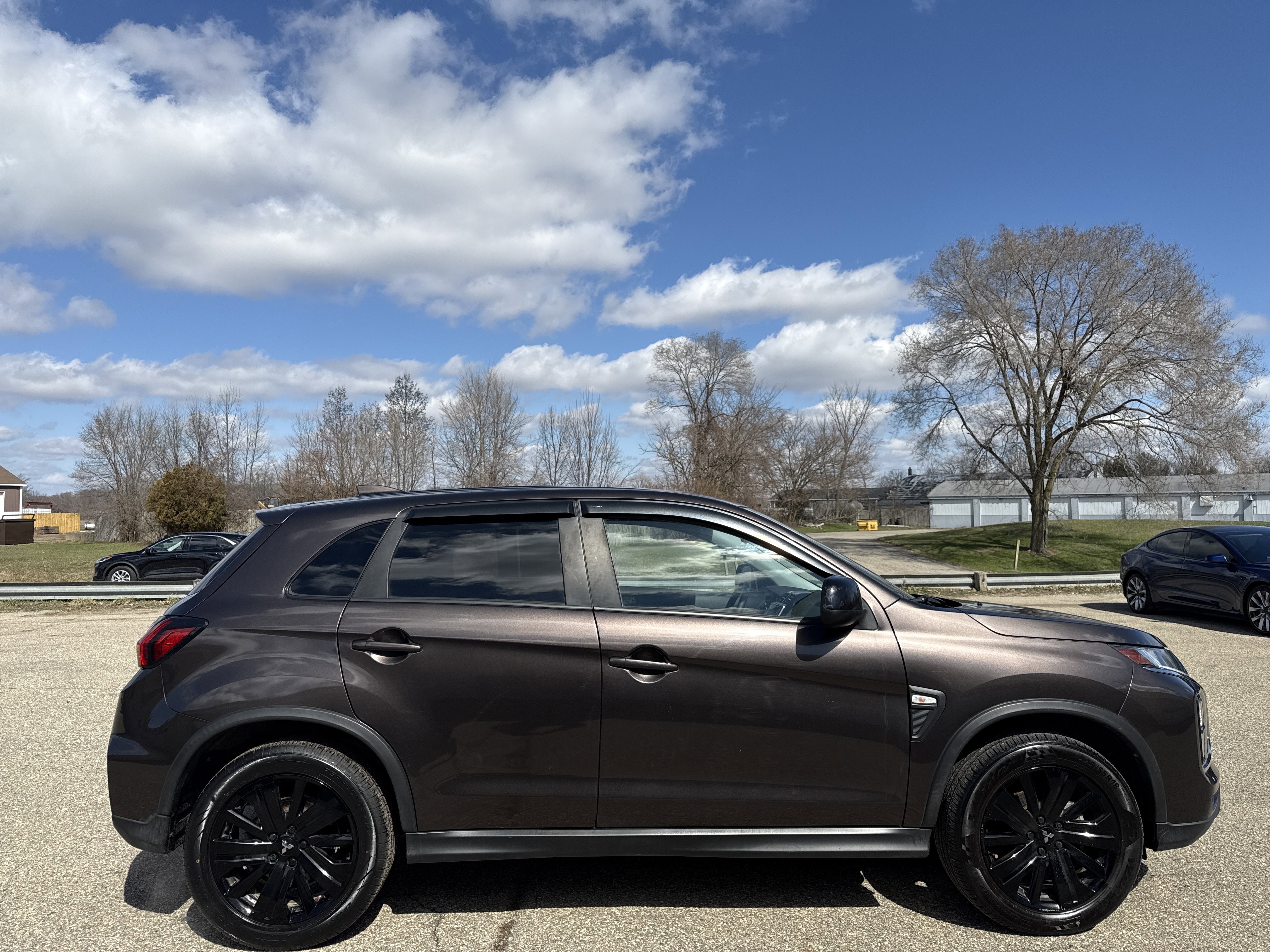 Used 2022 Mitsubishi Outlander Sport LE image 2