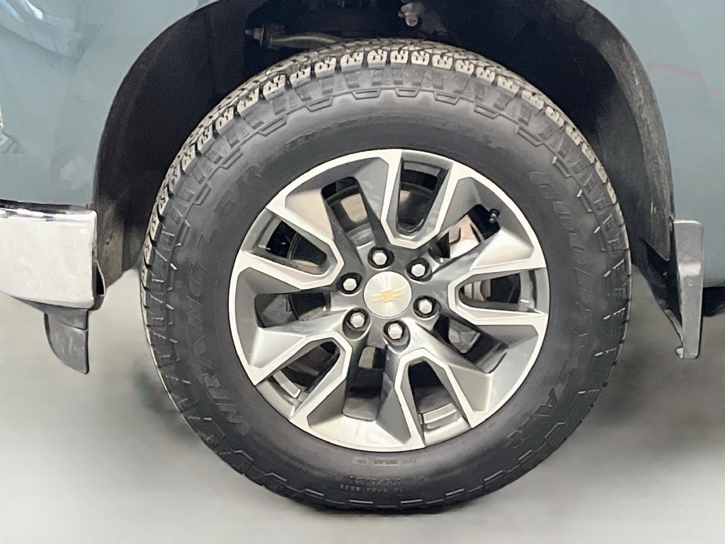 Used 2025 Chevrolet Silverado 1500 LT w/ All Star Edition Plus AWD/4WD image 32