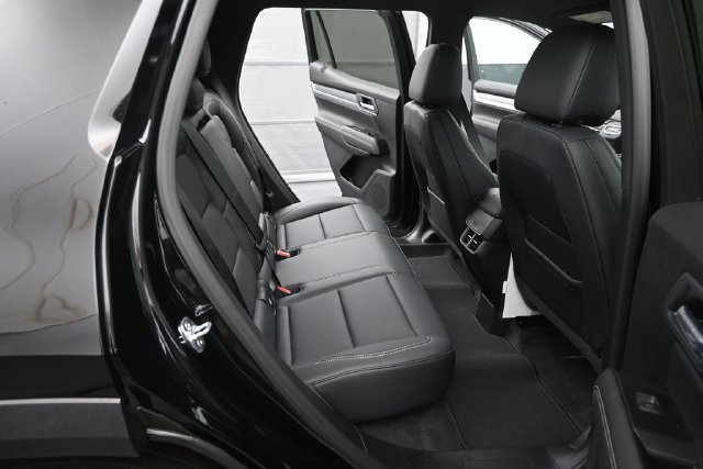 New 2027 GMC Terrain Elevation w/ Elevation Premium Package FWD image 15