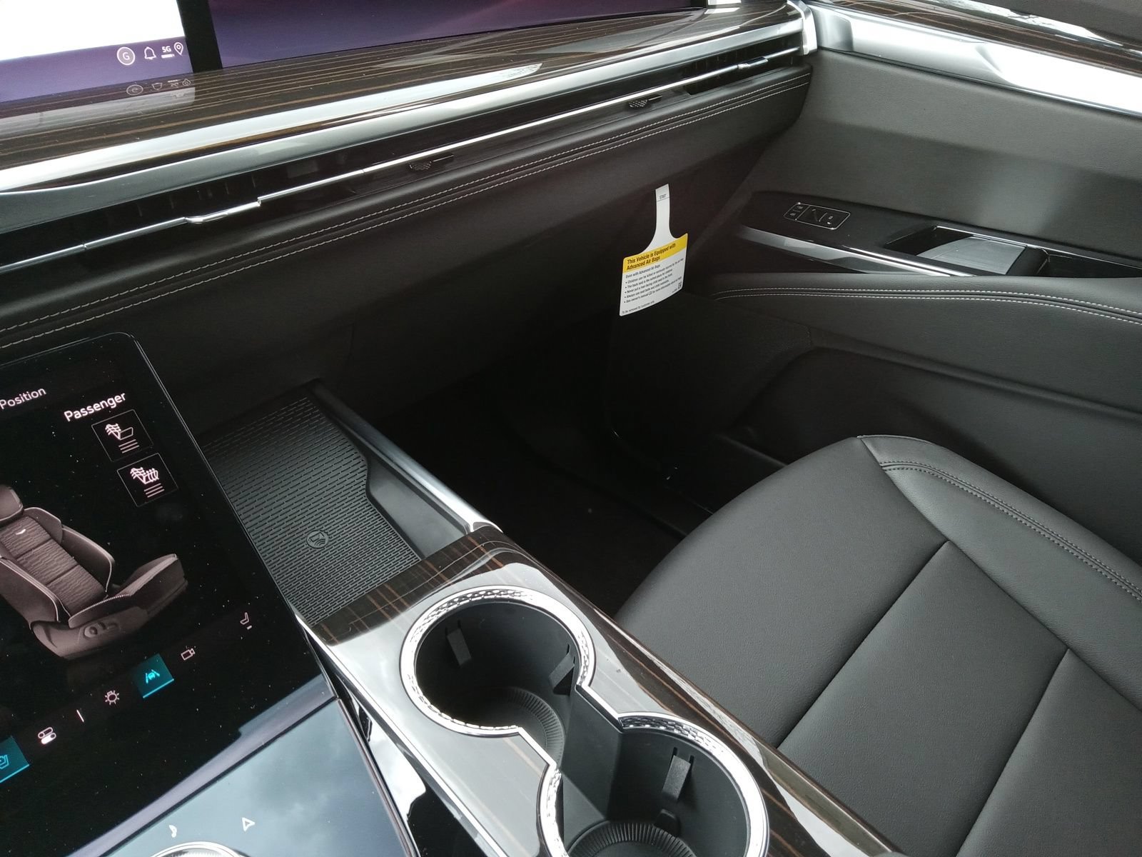 New 2026 Cadillac Escalade 4WD image 19
