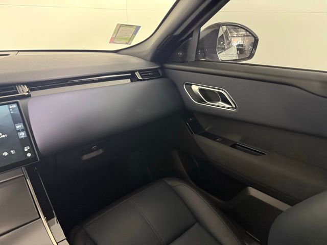 Used 2024 Land Rover Range Rover Velar Dynamic SE image 16