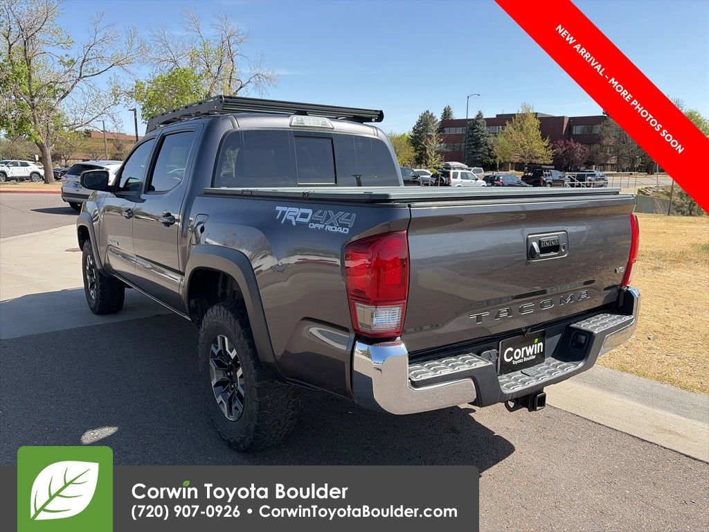 Used 2017 Toyota Tacoma TRD Off-Road w/ Tow Package (A/T) AWD/4WD image 5