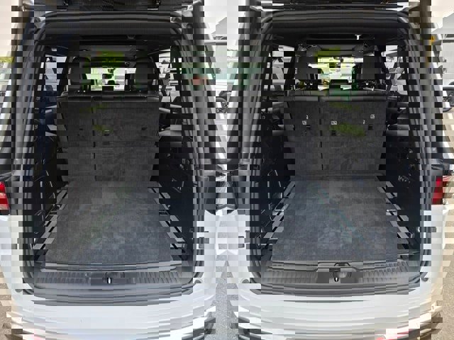 New 2025 Jeep Wagoneer L Series III w/ Premium Group I image 24