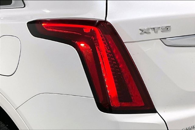 Used 2020 Cadillac XT5 Premium Luxury AWD/4WD image 48