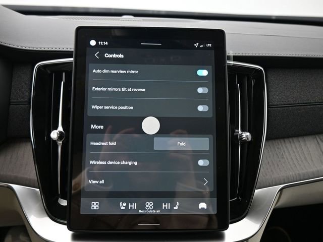 New 2026 Volvo XC90 B6 Ultra w/ Protection Package image 19