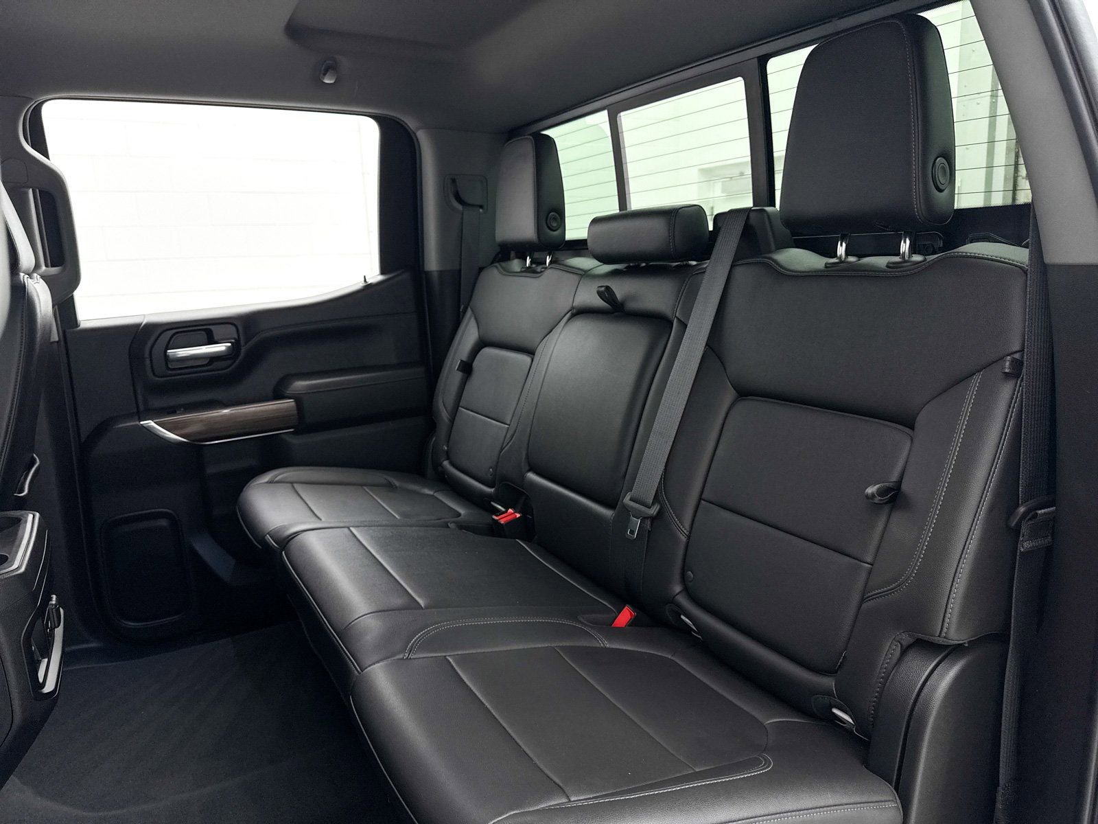 Used 2021 Chevrolet Silverado 1500 LT Trail Boss w/ Convenience Package II image 34