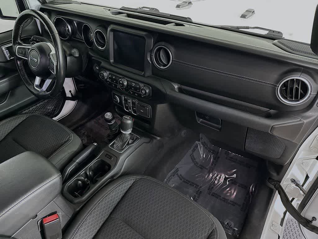 Used 2021 Jeep Wrangler Unlimited Sahara AWD/4WD image 31