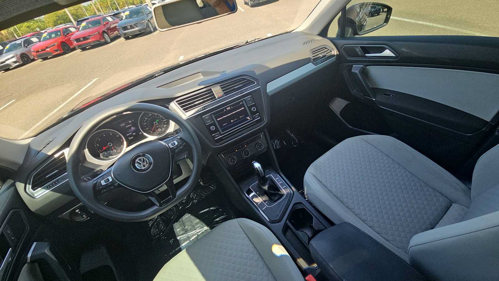Used 2020 Volkswagen Tiguan S FWD image 23