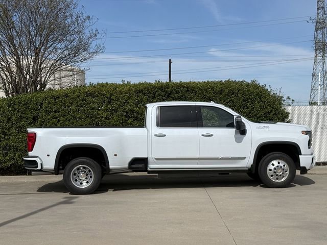 New 2026 Chevrolet Silverado 3500 High Country w/ High Country Premium Package image 3