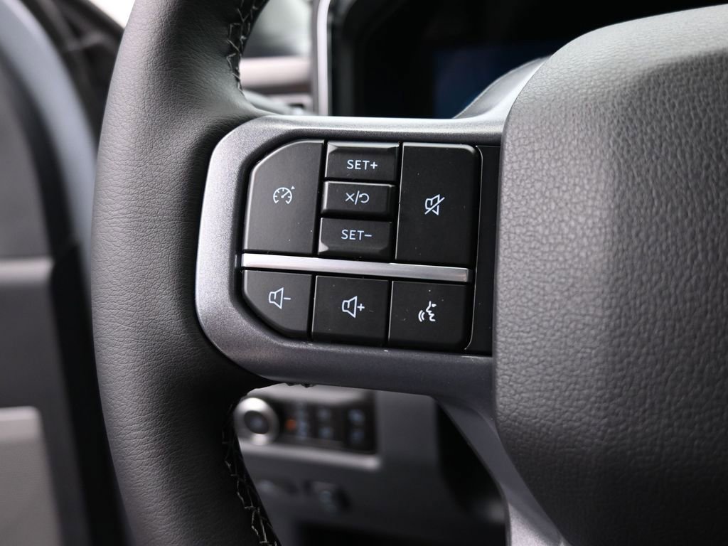 New 2026 Ford F250 Lariat w/ Chrome Package image 6