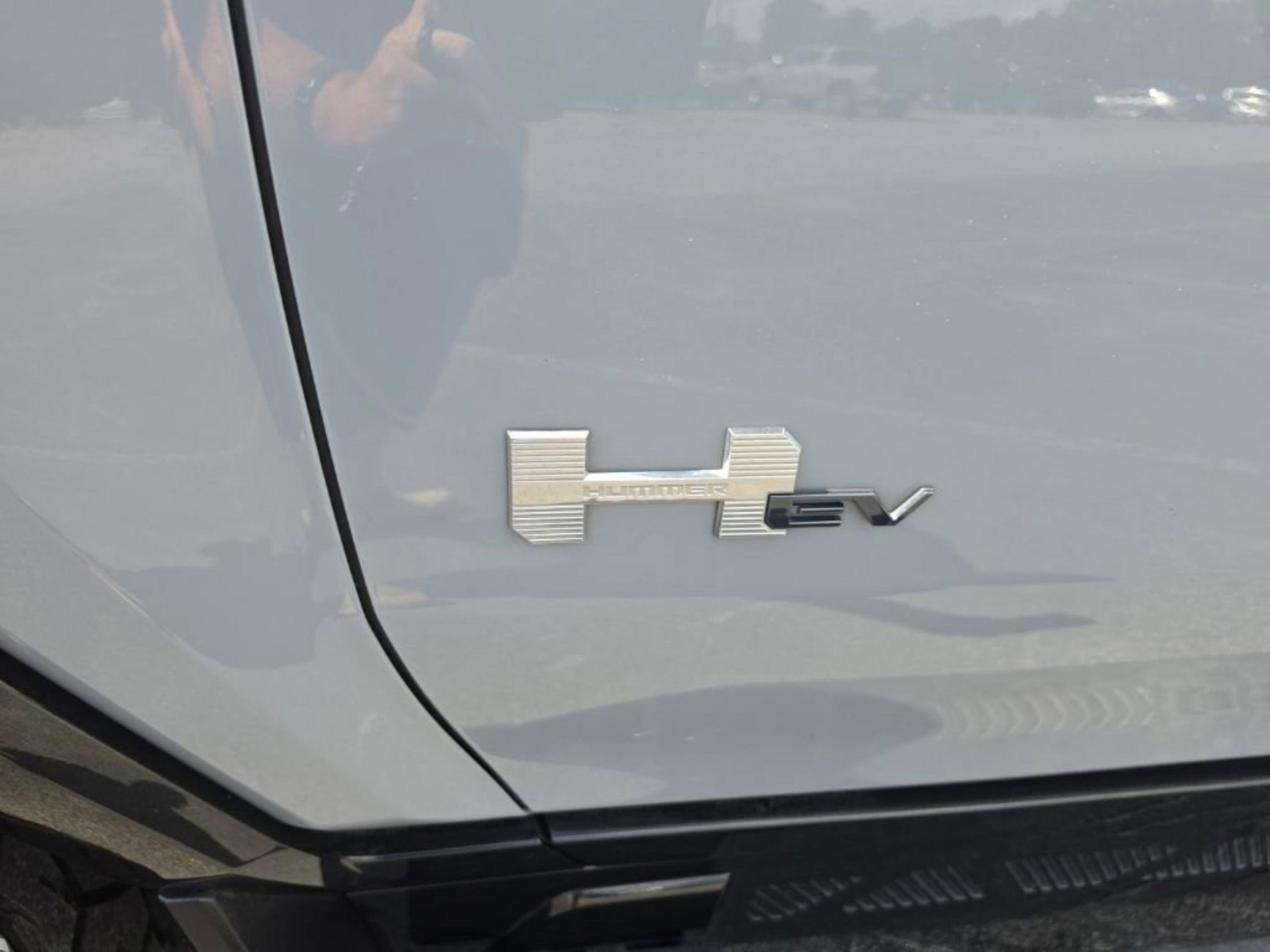 Used 2024 GMC Hummer EV 3X AWD/4WD image 34