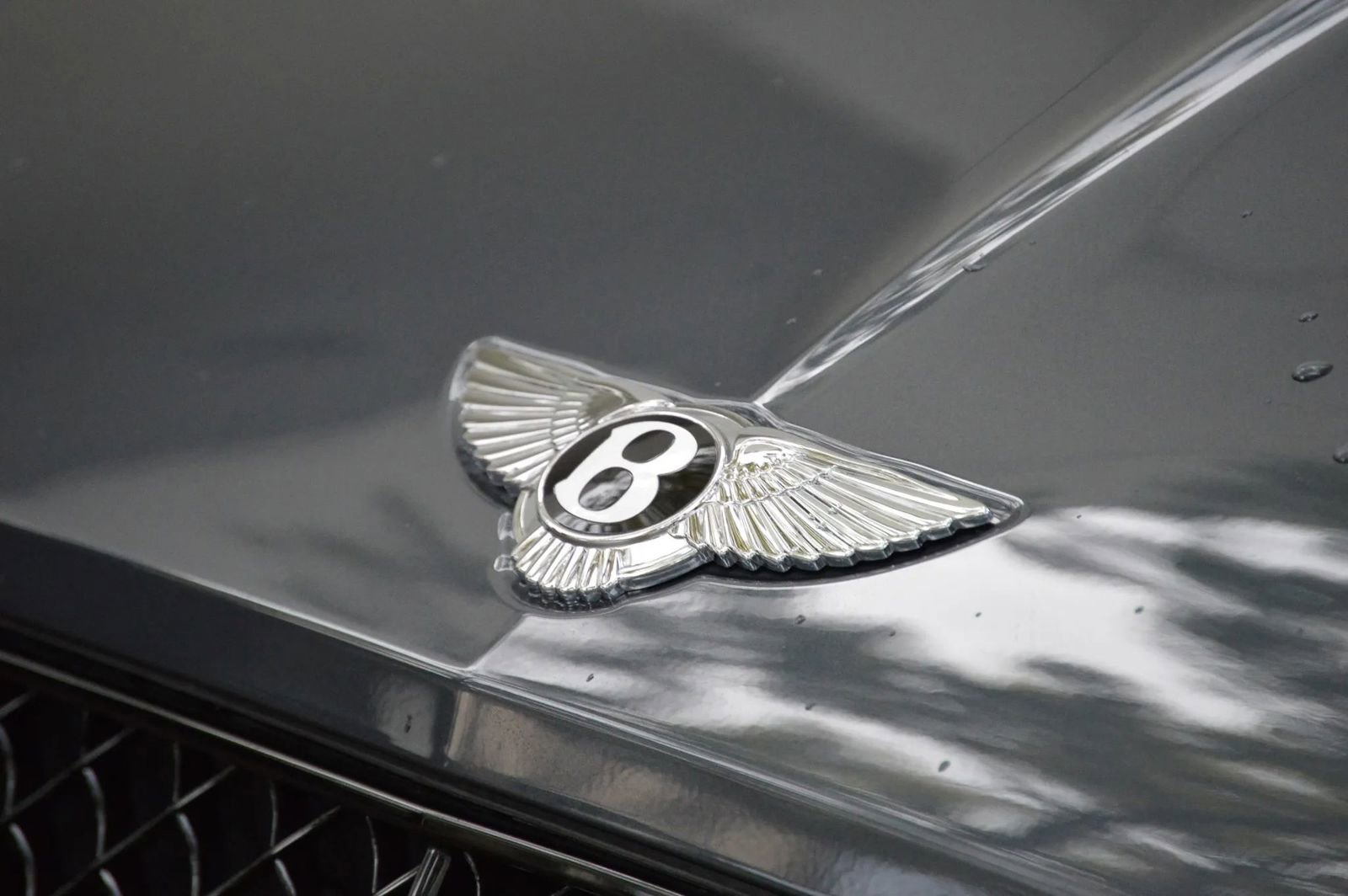 Used 2021 Bentley Continental GT image 4
