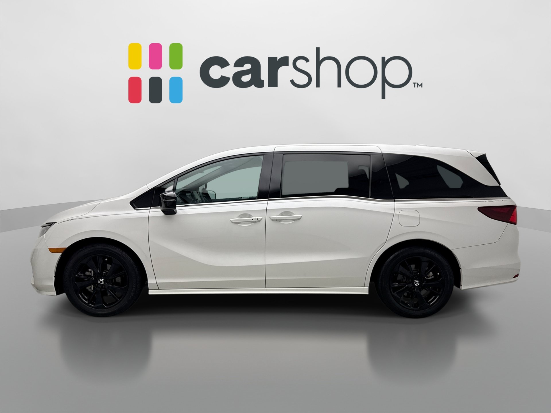 Used 2023 Honda Odyssey Sport image 2