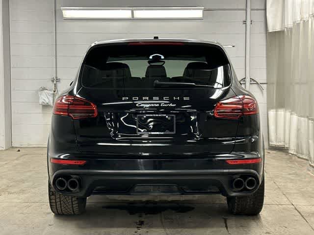 Used 2017 Porsche Cayenne Turbo AWD/4WD image 4