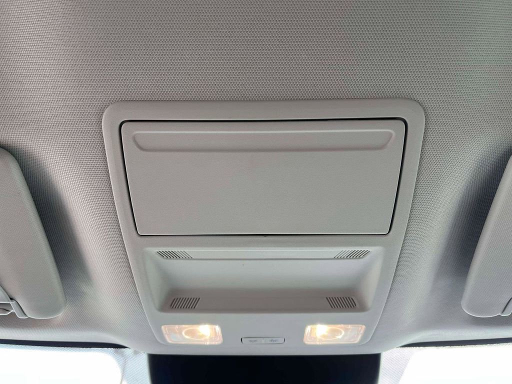 Used 2025 Ford Maverick Lariat image 23