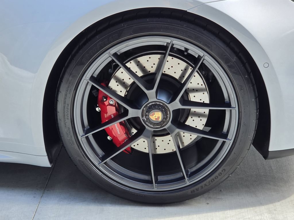 Certified 2025 Porsche 911 Carrera 4 GTS image 31