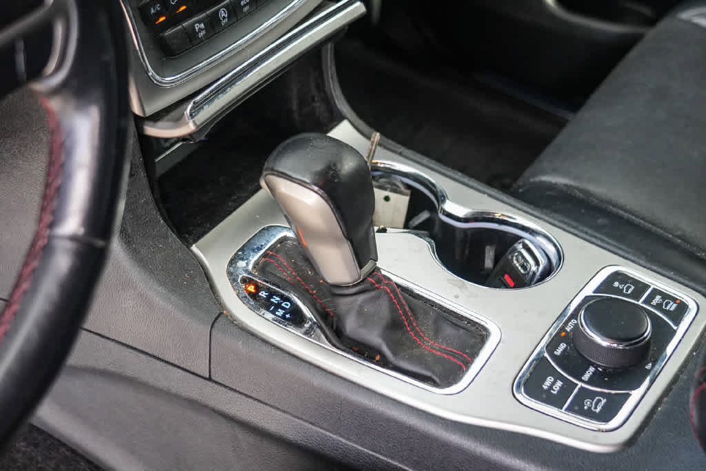 Used 2018 Jeep Grand Cherokee Trailhawk w/ Trailhawk Luxury Group AWD/4WD image 20