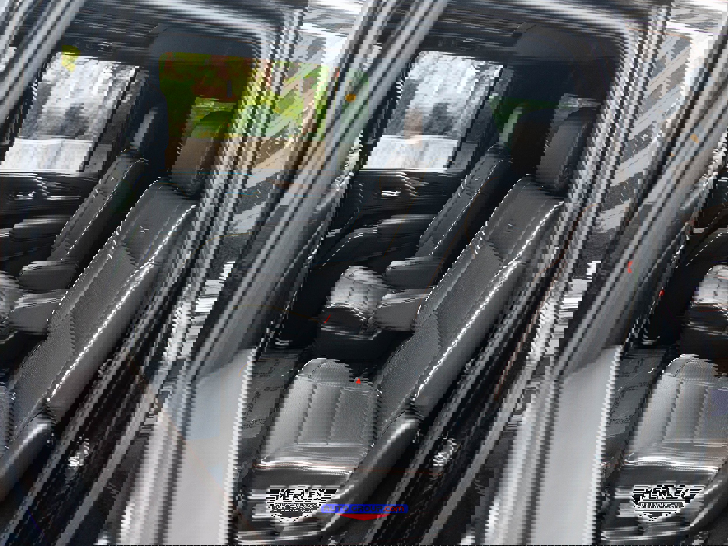 Used 2022 Cadillac Escalade ESV Premium Luxury image 21