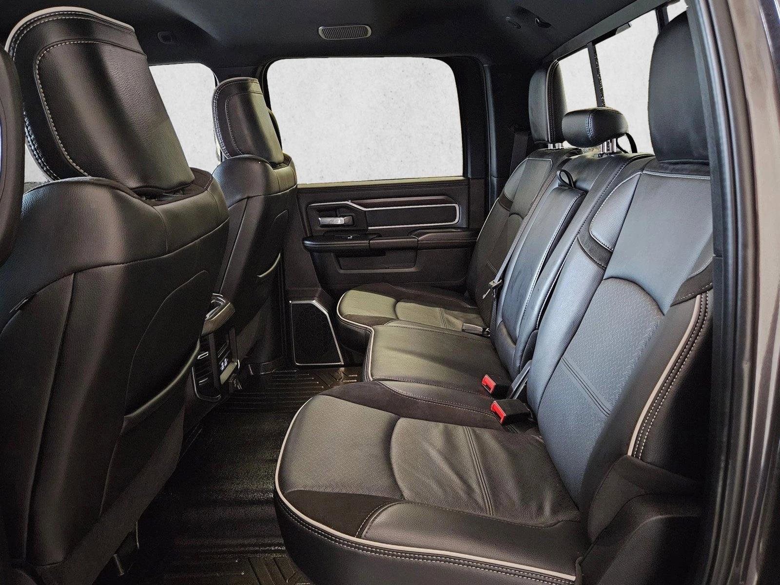 Used 2025 RAM 2500 Laramie AWD/4WD image 19