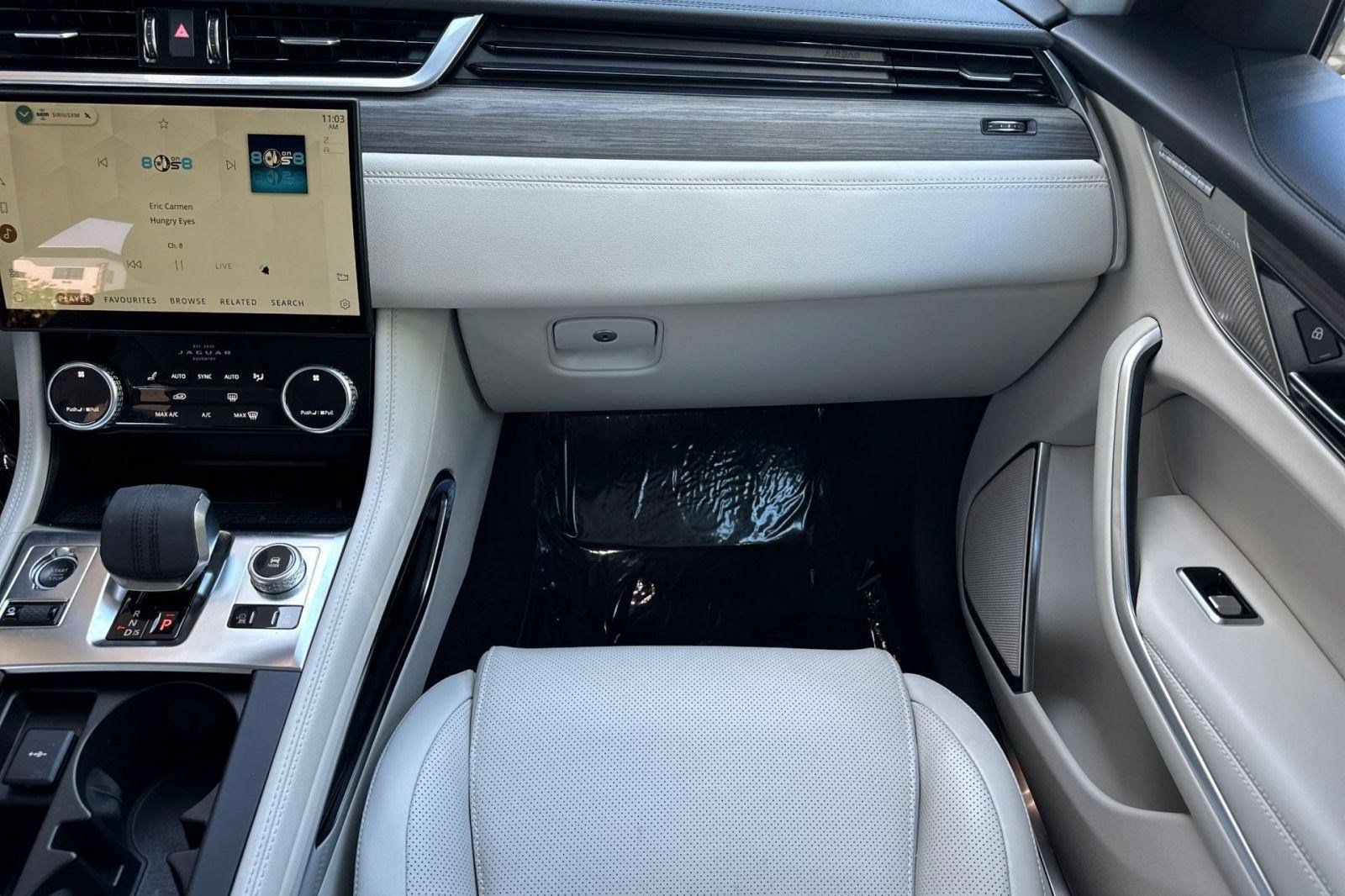 Used 2022 Jaguar F-PACE S AWD/4WD image 34