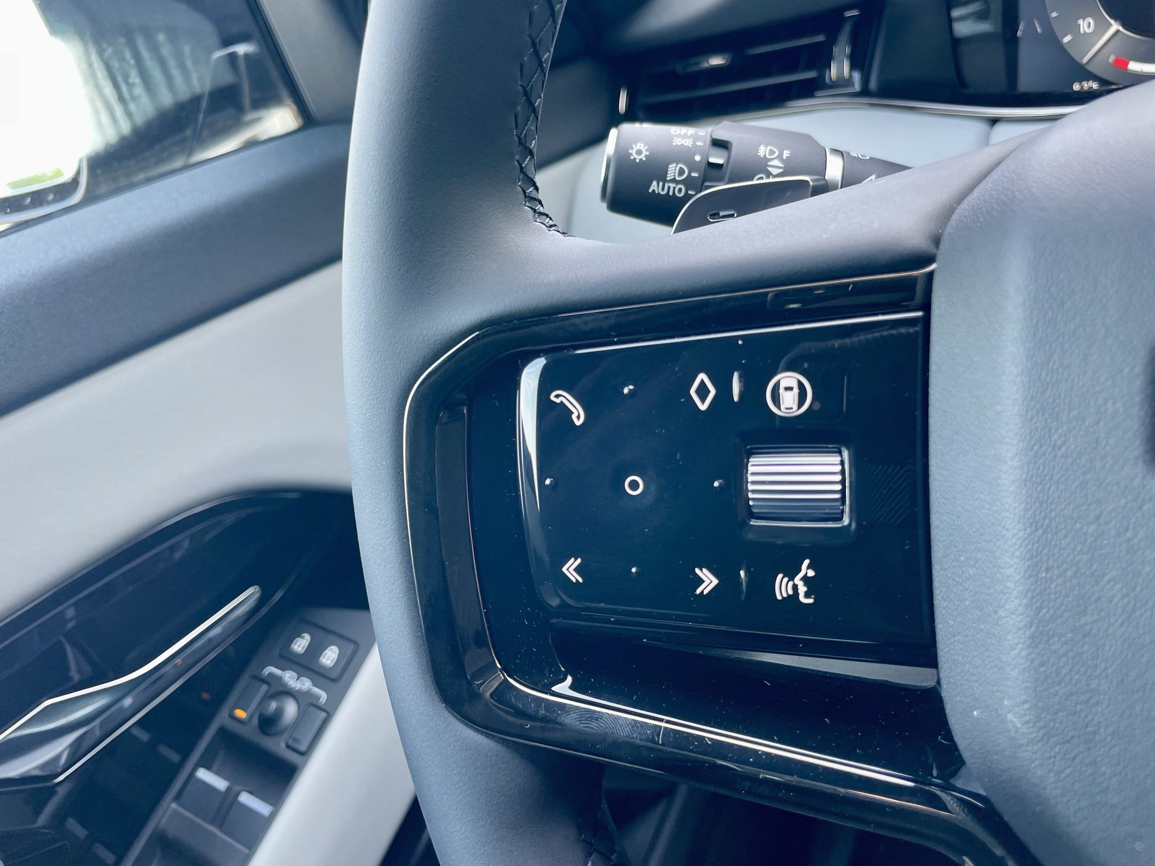 New 2026 Land Rover Range Rover Evoque S AWD/4WD image 23