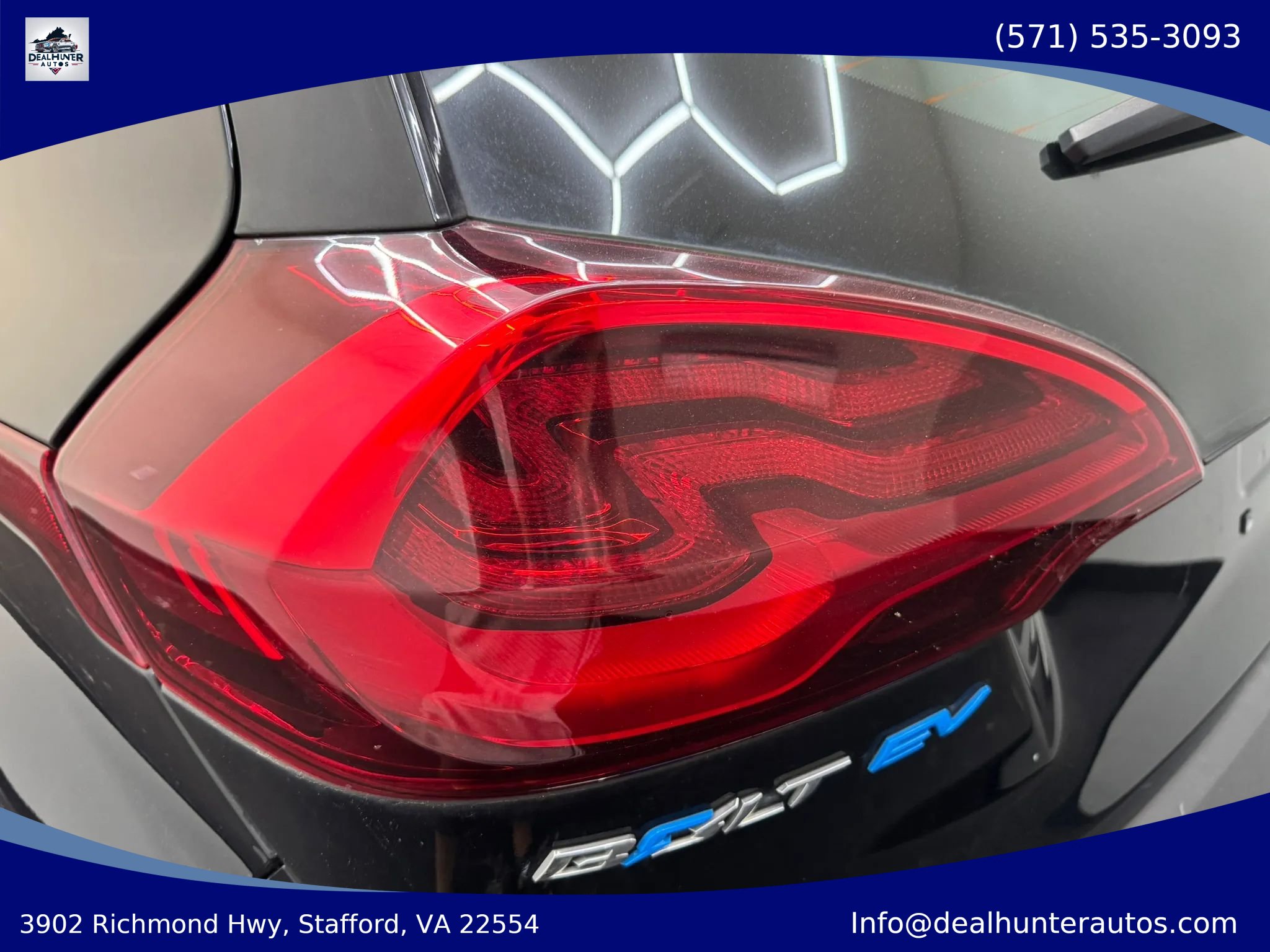 Used 2018 Chevrolet Bolt LT FWD image 10