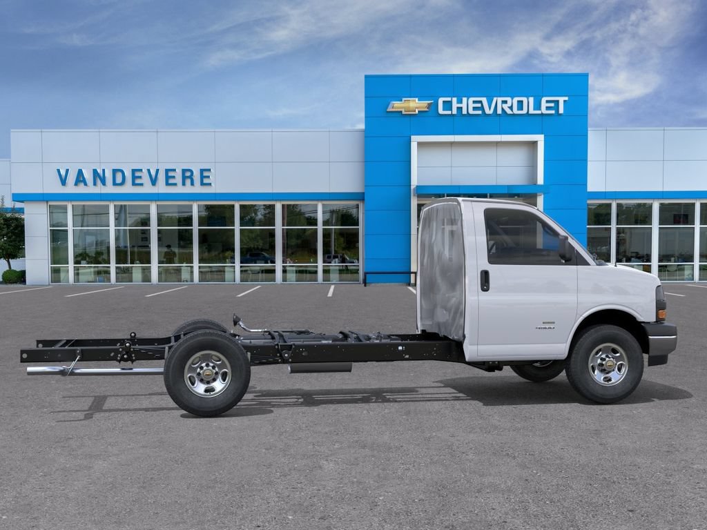 New 2026 Chevrolet Express 3500 w/ Power Convenience Package RWD image 5