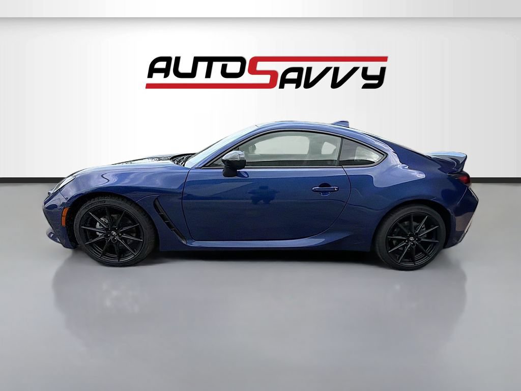 Used 2025 Toyota GR86 Premium w/ ALL Weather Mat Package (TMS) RWD image 4