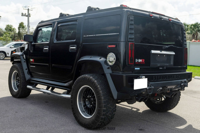 Used 2004 HUMMER H2 w/ Preferred Equipment Group image 6