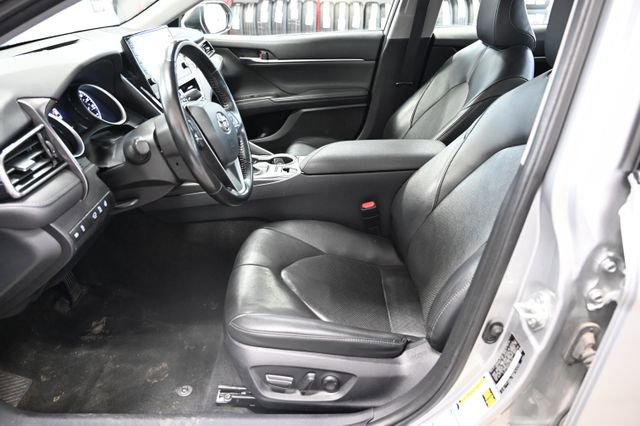 Used 2023 Toyota Camry XLE w/ Cold Weather Package image 10