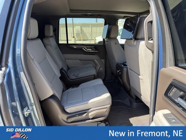 New 2026 GMC Yukon XL Elevation w/ Elevation Premium Package AWD/4WD image 15