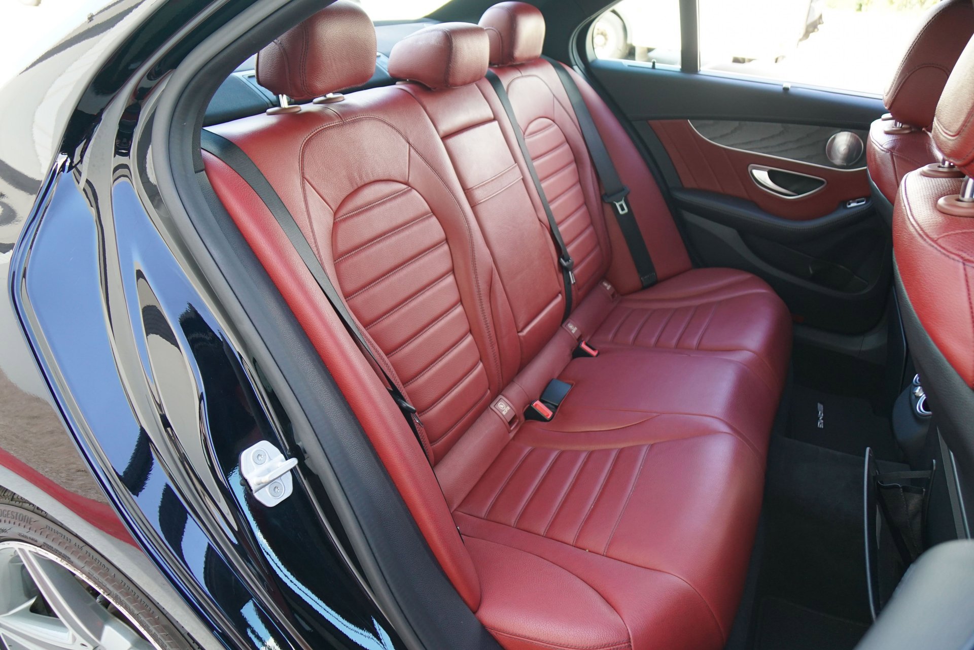 Used 2015 Mercedes-Benz C 400 4MATIC image 39