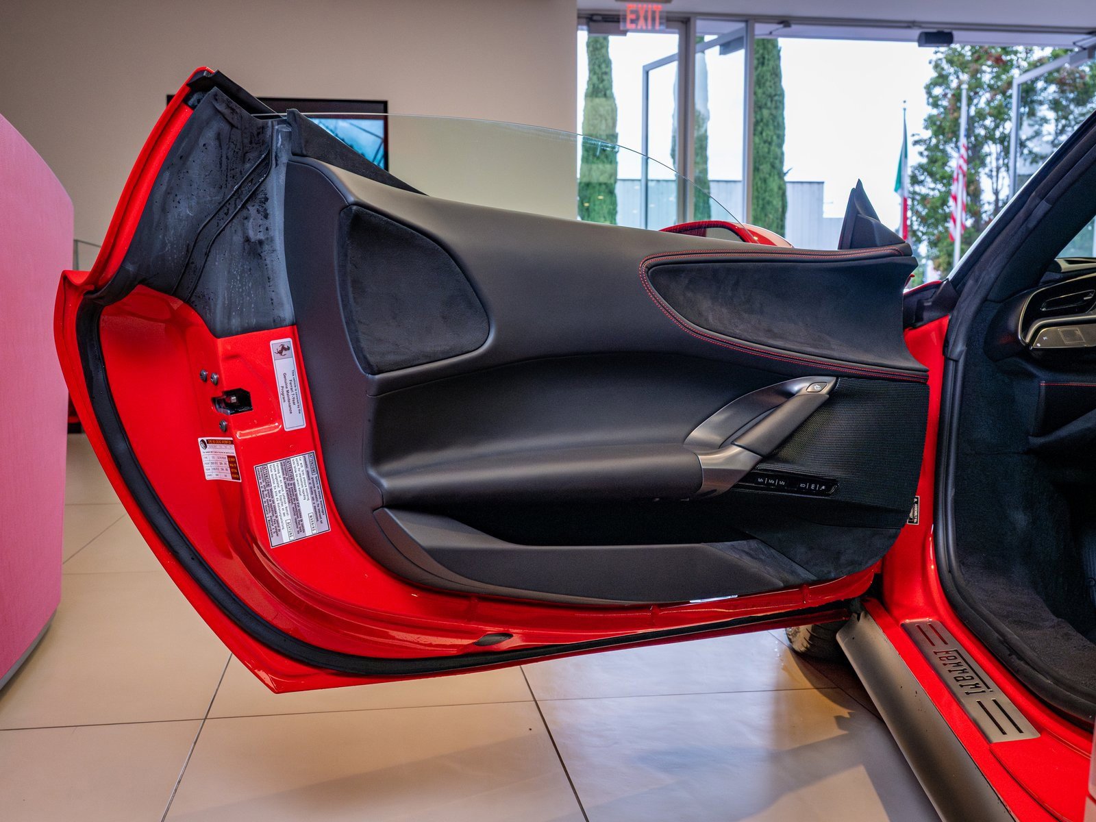 Used 2023 Ferrari SF90 Stradale image 8