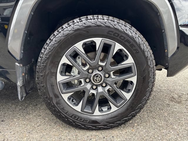 Used 2022 Toyota Tundra Limited AWD/4WD image 27