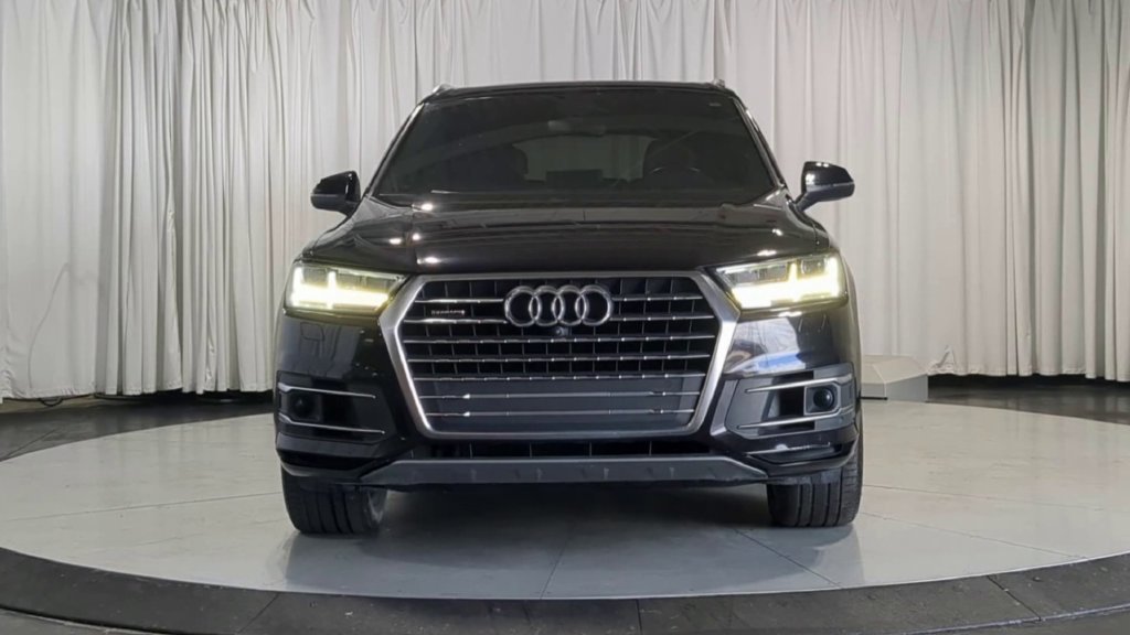Used 2018 Audi Q7 3.0T Prestige AWD/4WD image 3