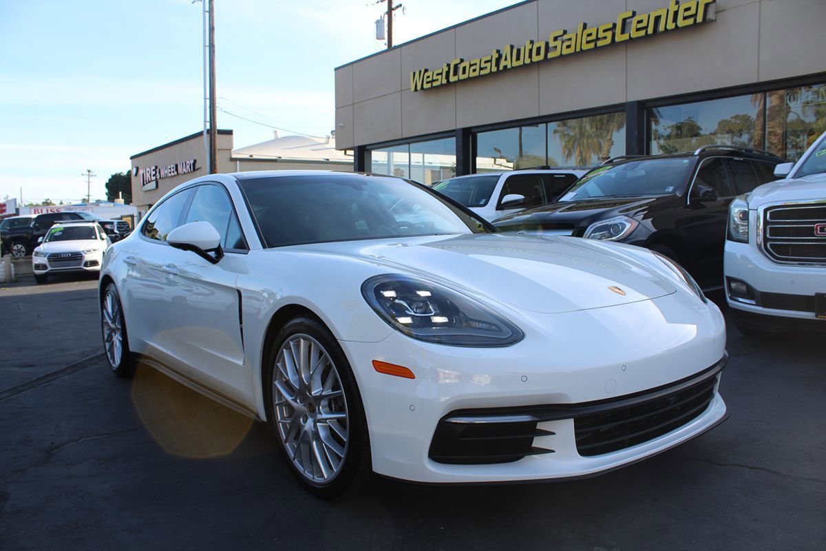 Used 2018 Porsche Panamera 4 image 8