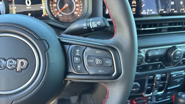 Used 2024 Jeep Wrangler Unlimited Rubicon w/ XTREMEE 35" Tire Package AWD/4WD image 21