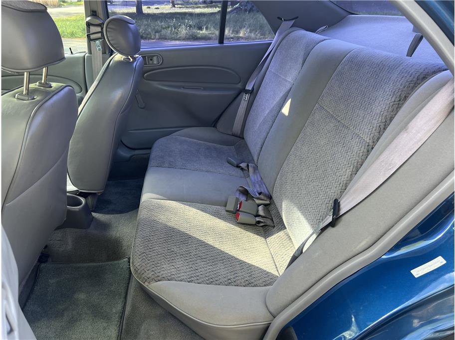 Used 1998 Ford Escort LX image 14