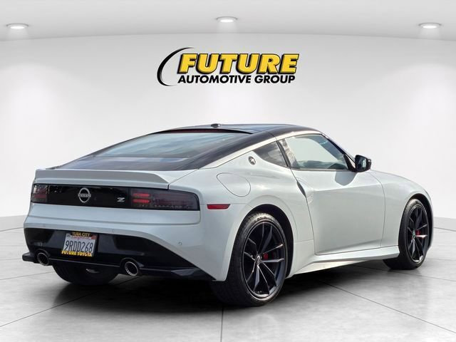 Used 2024 Nissan Z Performance w/ Floor Mat Package RWD image 5